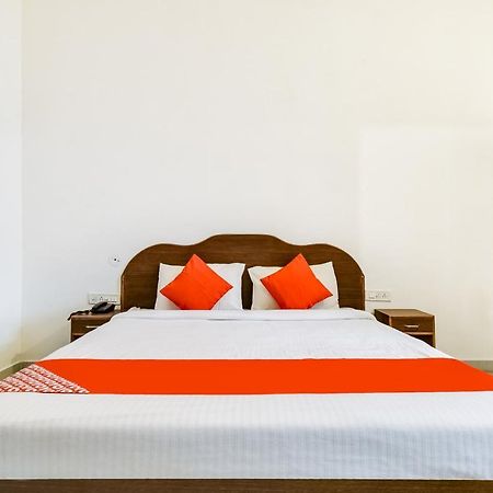 Capital O 23129 Chelsea Palace Hotel Khajuraho Luaran gambar